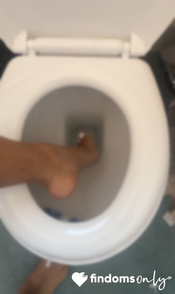 Toilet Foot Soak 🛁