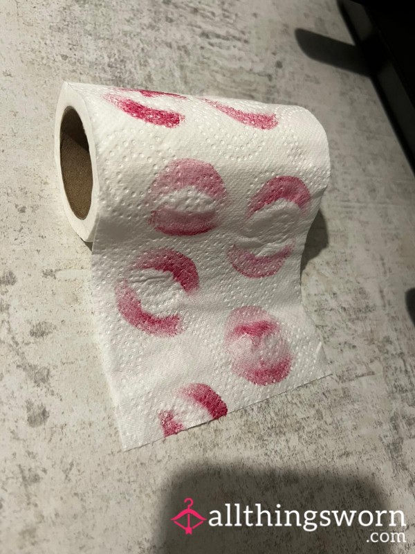 Toilet Roll Kisses
