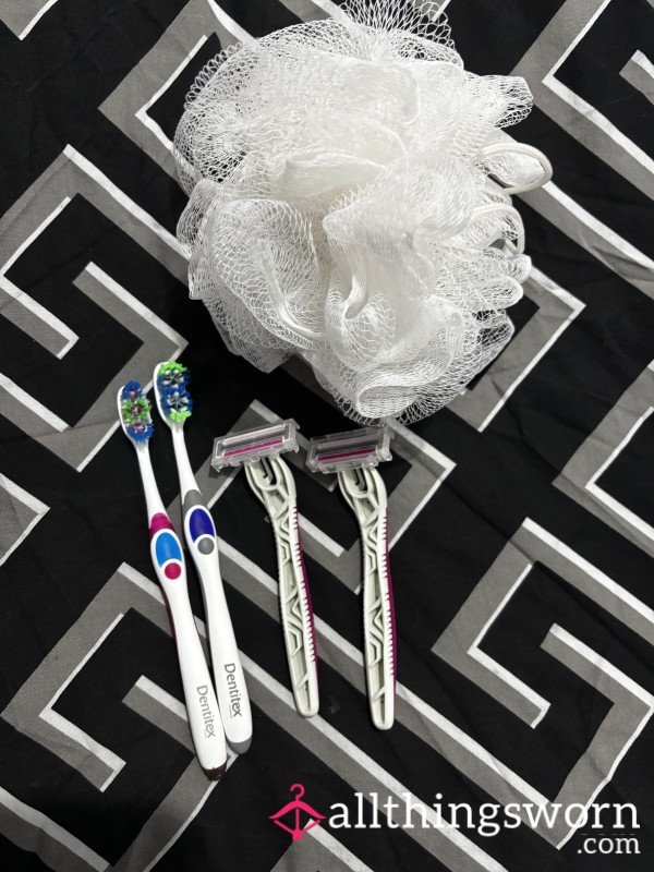 Toiletry Set