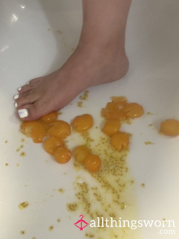 Tomato Crushing