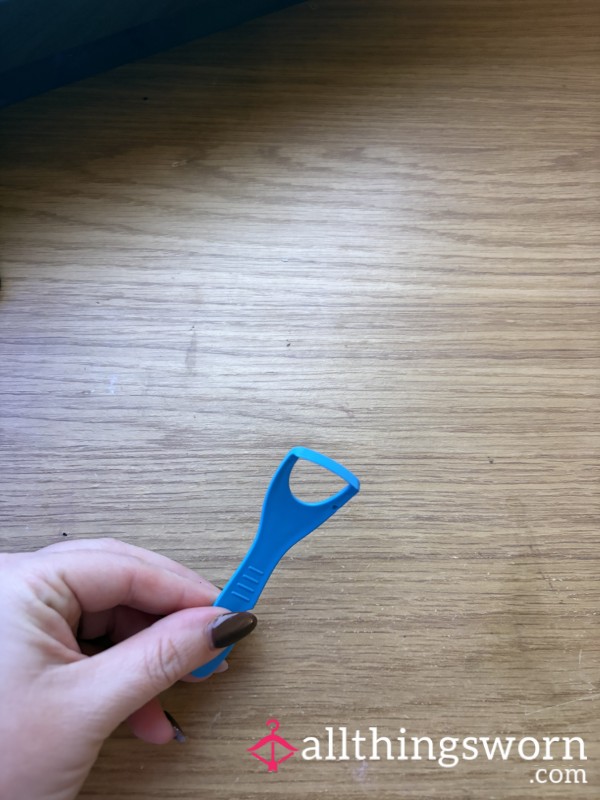 Tongue Scraper