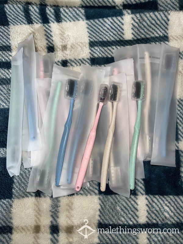 ATM Tooth Brush (⚪️🟡🟤 🦷 )