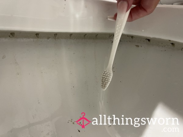 Toothbrush Cleaning Toilet