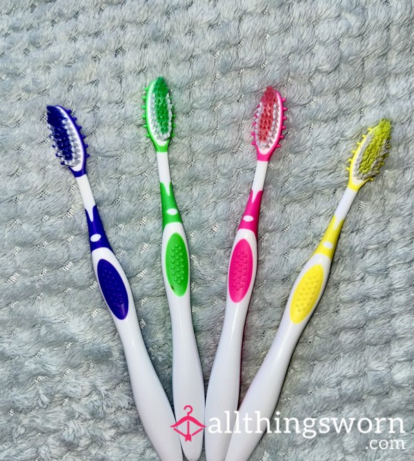 Toothbrush - Fetish, Fun & Filth 🪥