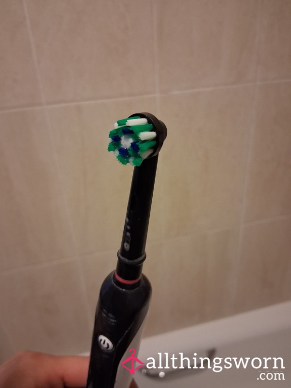 Toothbrush Head