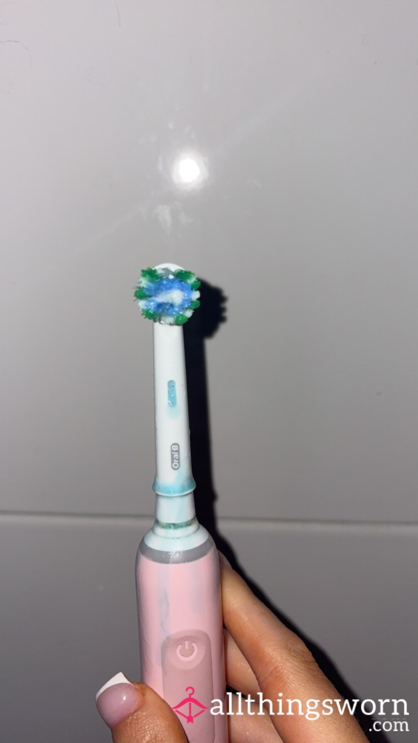Toothbrush Head