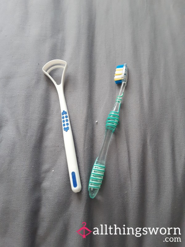Toothbrush & Tongue Scraper