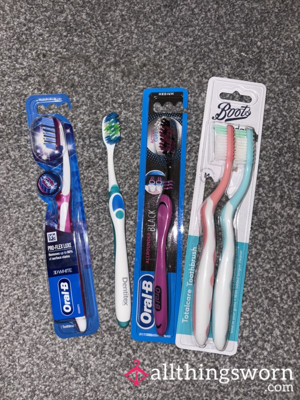 Toothbrushes 🫦