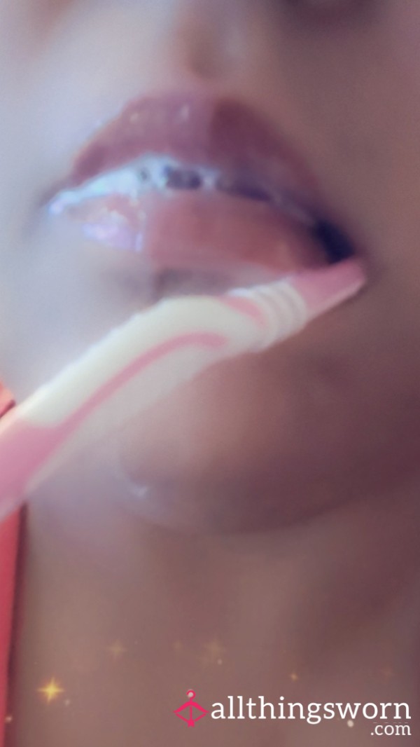 Toothbrush/sp*t