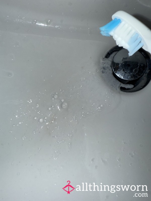 Toothpaste Sp*t - A Taste Of Mint And Me