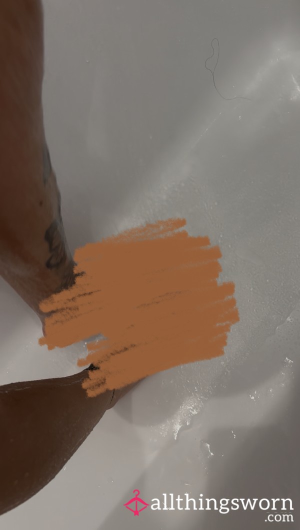Tootsies Showering 🧼