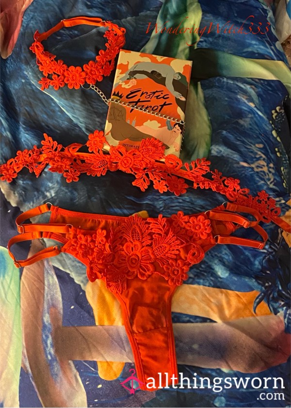 Topless Tarot Readings