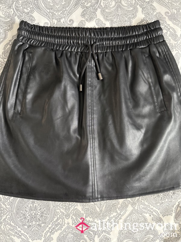 ‼️ CLEARANCE ‼️ Topshop Black Leather Mini Skirt