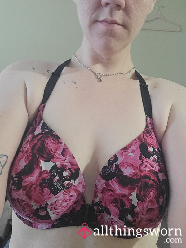 Torrid Size 38DD Roses And Skulls Bra