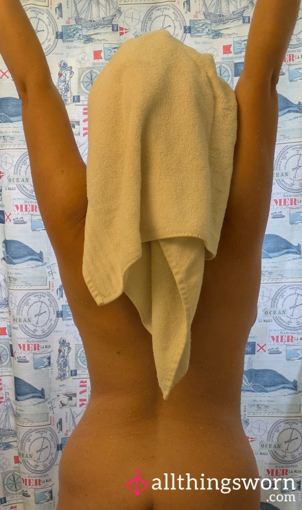 Towel Tease (set Of 10 Photo, Side Boob)