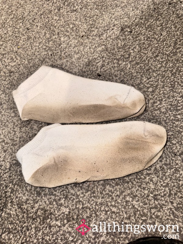 SWEATY DIRTY TRAINER SOCKS