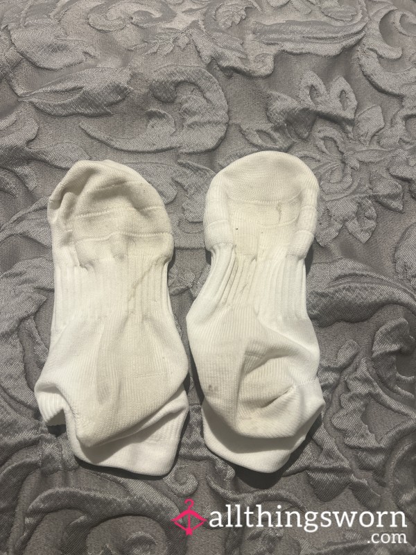 Sweaty White Trainer Socks 👣