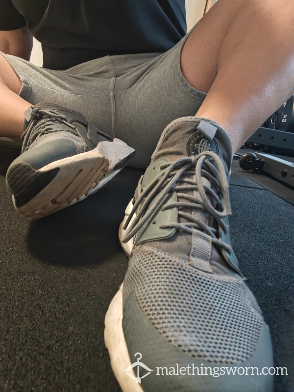 Training Shoes From The Gym, Good Soldier Aroma