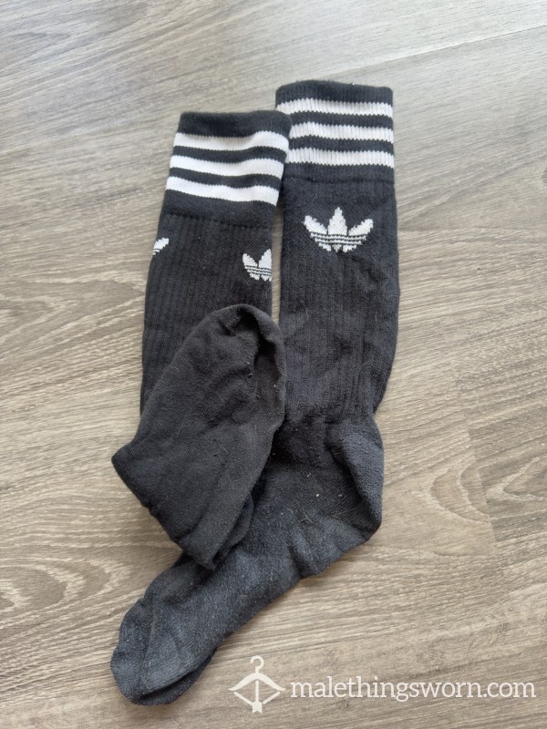 TRASHED ADIDAS