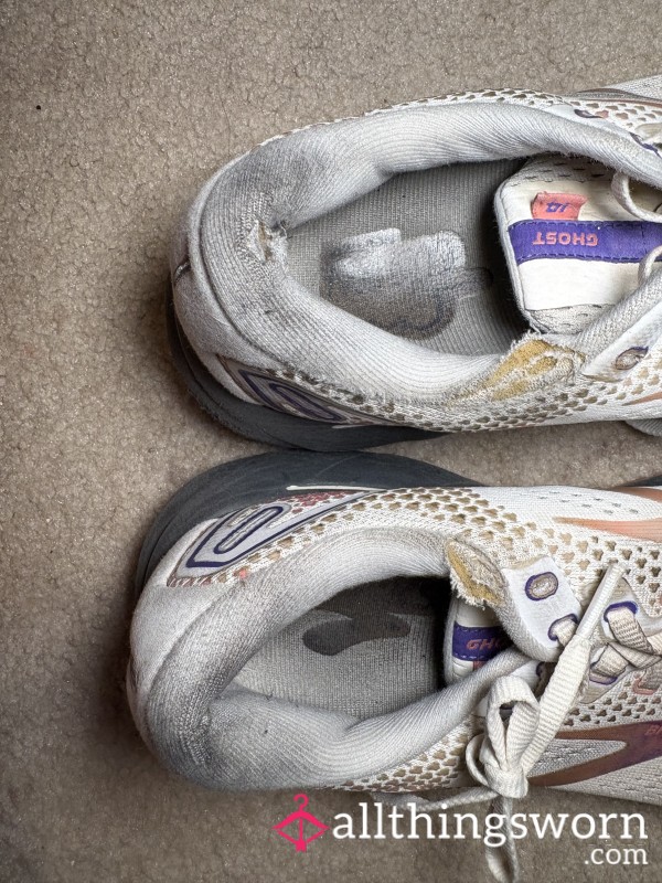 Trashed Women’s Workout Shoes - SMELLY💦😩👣
