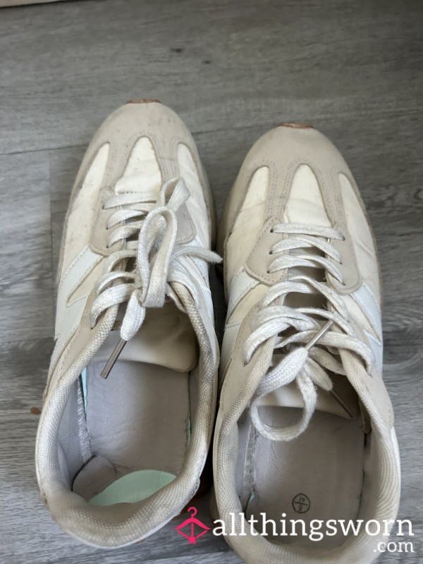 Trashy Trainers 💋