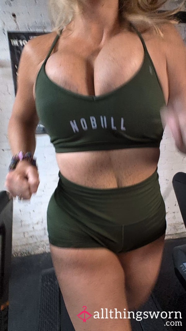 Treadmill Day With The Wrong Bra! 🥵🫣