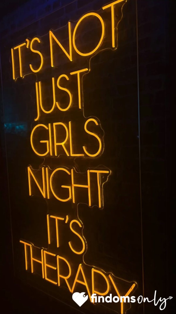 Treat Me And My Girls To A Night Out 👸