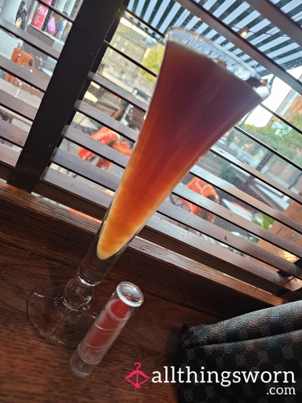 Treat Me To A C*cktail 🍸 With A Matching, Edible, Chocolate Flavour Lipstick💄