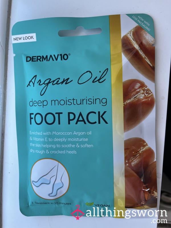 Treat Me To A Foot Mask