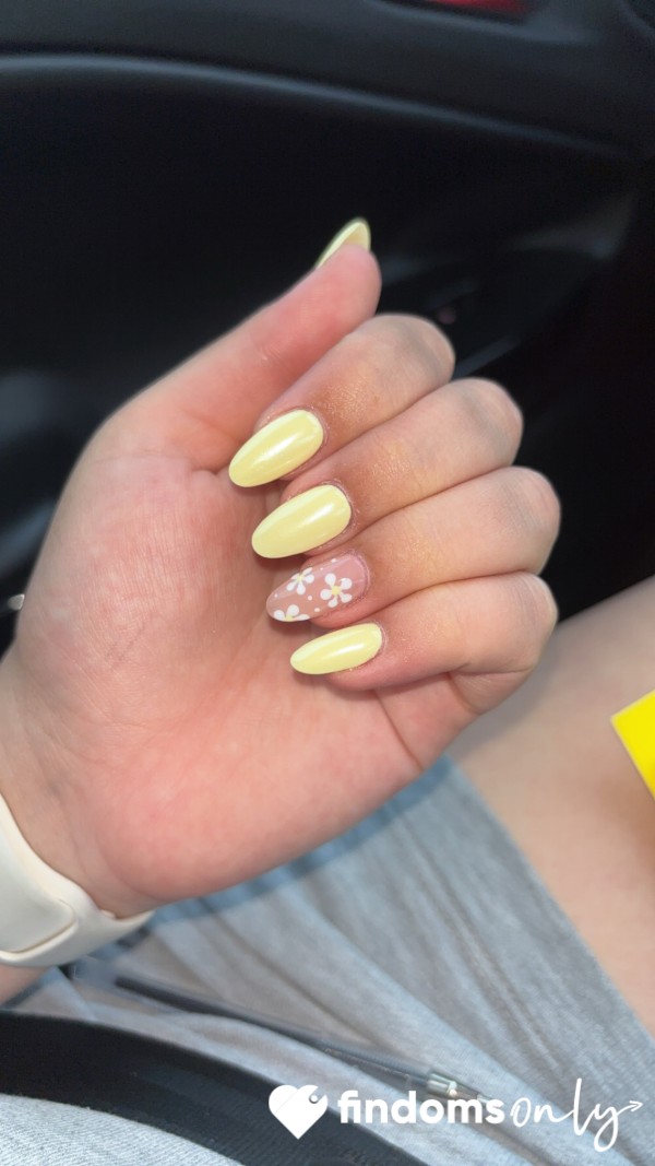 Treat Me To A Manicure!