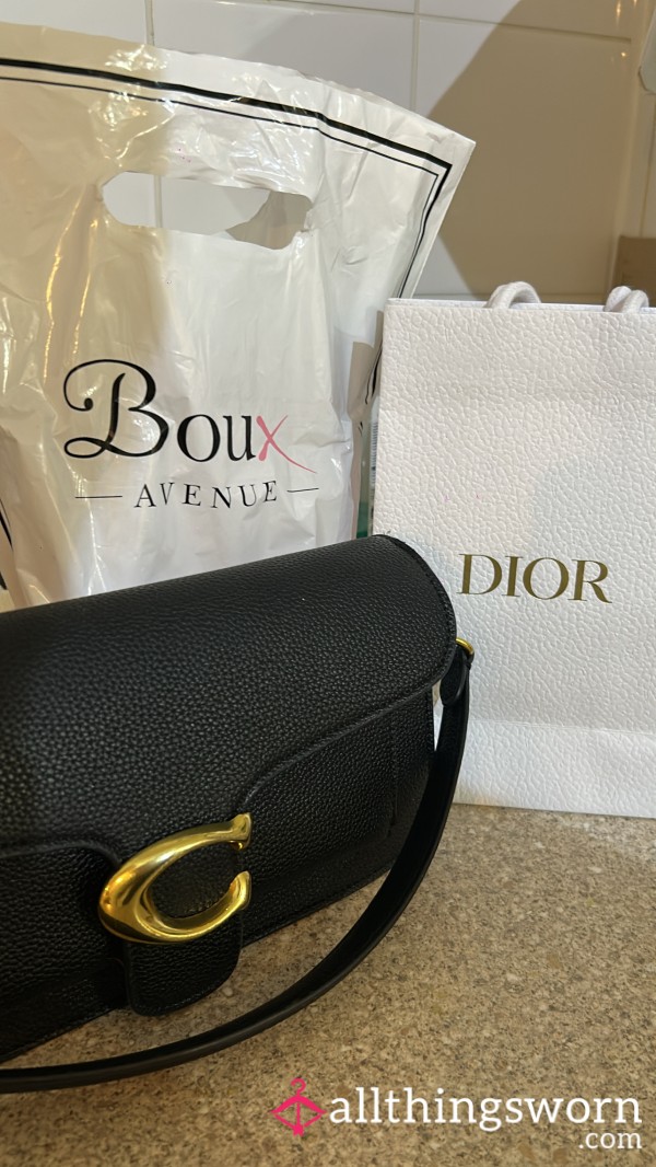 Treat Me To A Shopping Spree 🛍️💰
