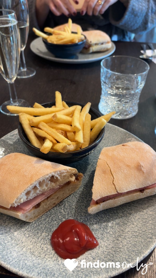 Treat Me To Lunch!