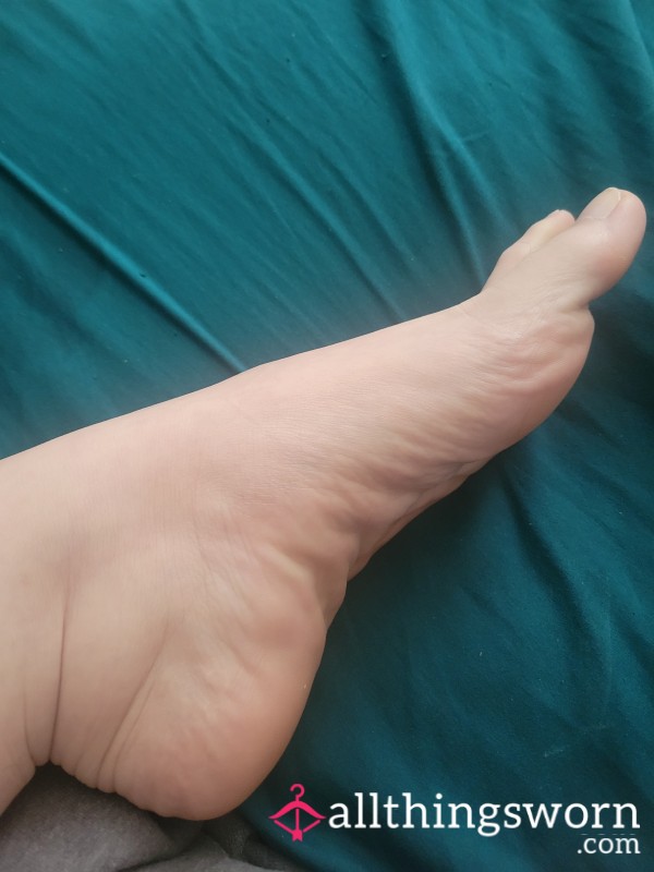 Treat My Overworked Feet To A Pedi - Includes Photo Sets