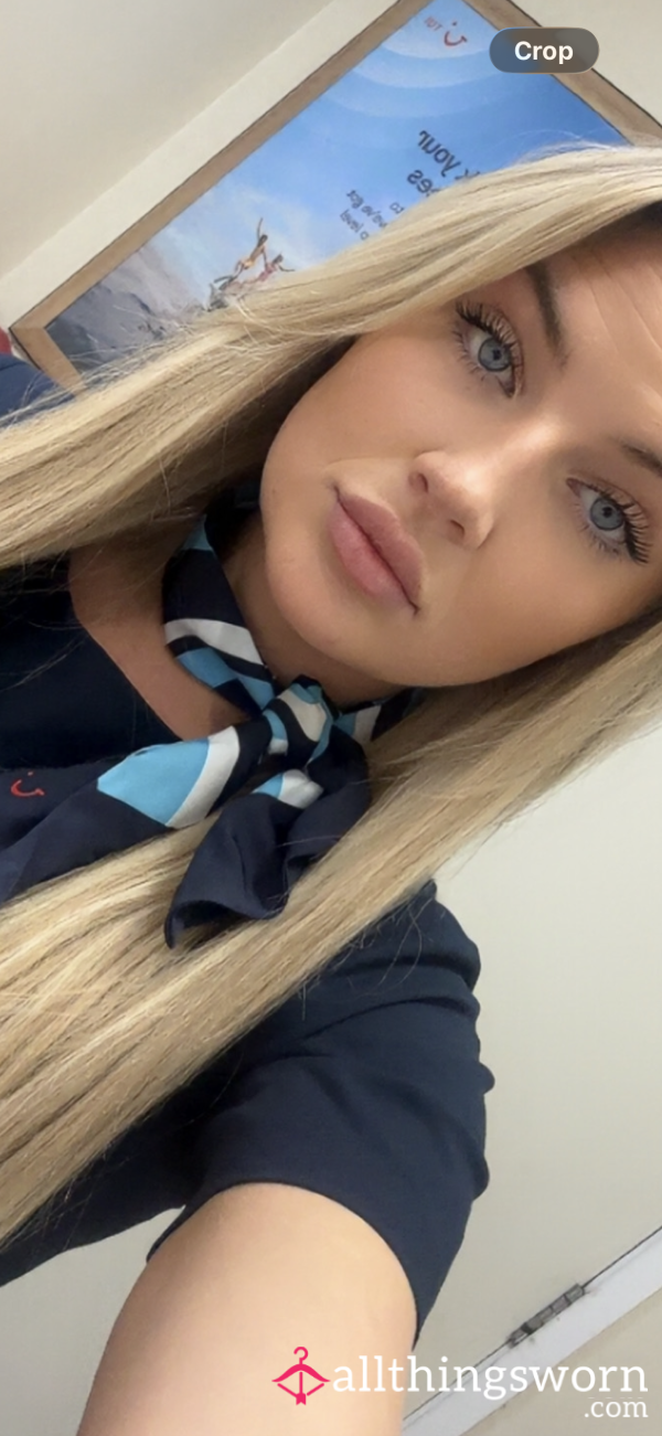 TUI Used, Smells Like My Perfume And Neck, Neck Scarf