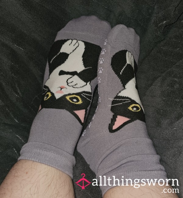 Gray Yoga Socks With Kitty Workout Grippy Socks