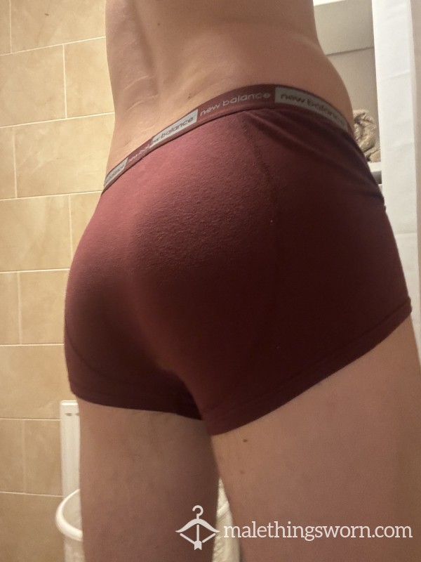 Twerking Clip, Full View