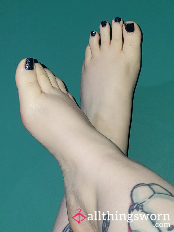 Twinkle Toes✨️ Fresh Sparkly Pedicure Pics 👣