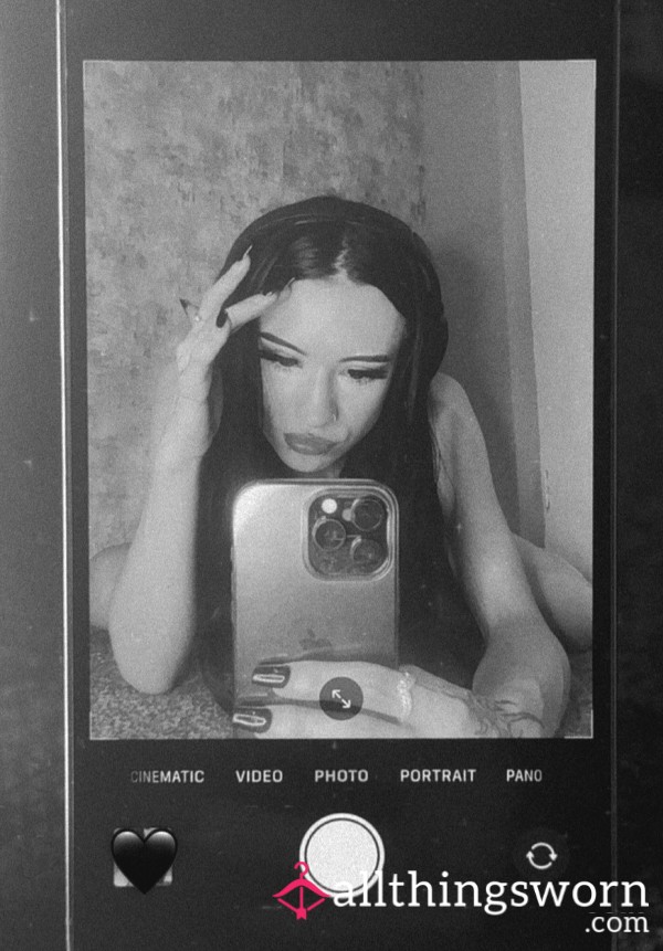 Custom Orders 🖤 Videos & Pictures Available