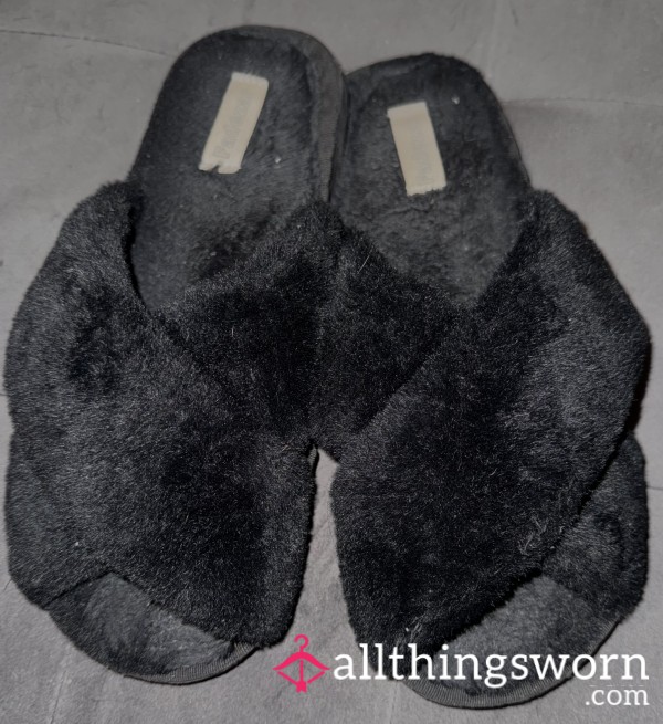 Two Year Old Very Worn Slippers 🦶🏻