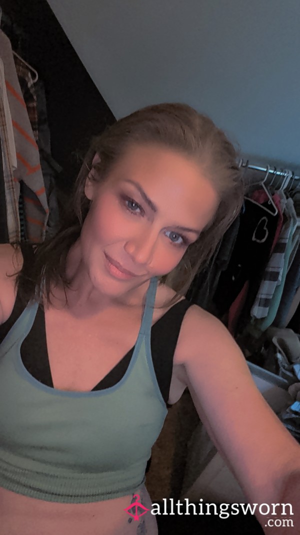 10$ 3 Titty Pics.. My Tits R Small And Amazing