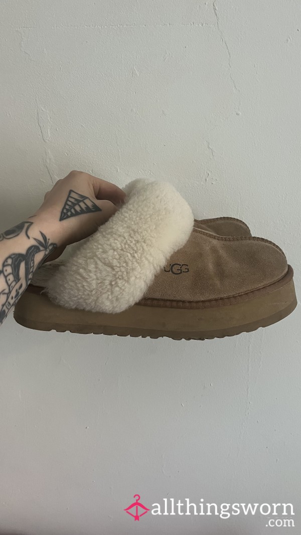 UGG Slippers 🎀 Fluffy, Stinky And Ready To Be Licked! 😋