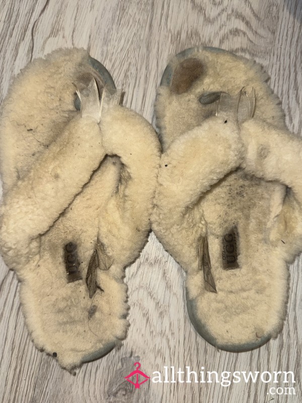 Ugg Slippers Very Worn Out - US 9