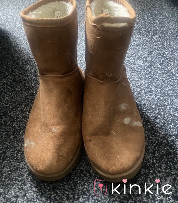 ‘Ugg’ Trashed Style Boots