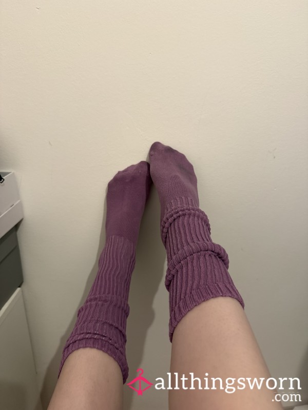 Ugly Sweaty Feet. Unpainted Natural Toenails.