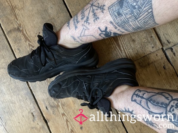 UK Size 4 HEAVILY Worn Asics Gym Trainers