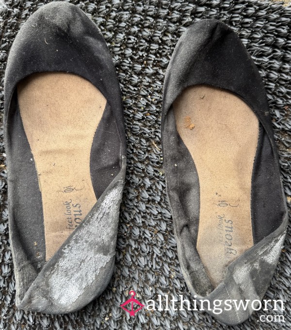 UK Size 5 Trashed Black & Gold Ballet Flats Pumps 🖤