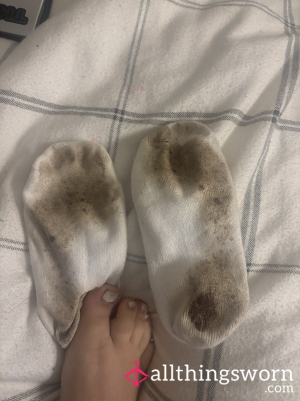 Ultra Filthy Crusty Dirty Socks - Blackened Worn Soles After Days Of Heavy Use 😈