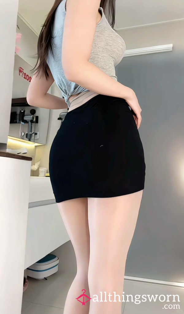 Ultra Sl*tty 3+ Days Shiny Original Tights｜Worn Tight For Over 3 Days, Plump A** Foot Sweat + Intimate Scent Insanely Strong, Soft Slippery Wet Sticky Lewd Ready For Your Tongue & Nose