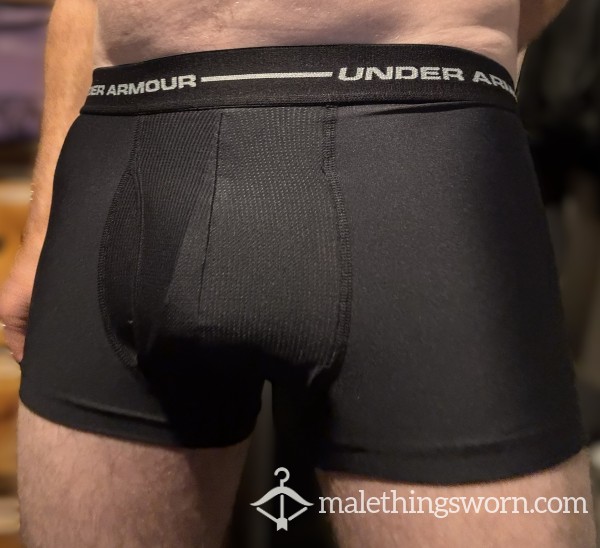 Under Armour Trunks - Black - Size M (18)