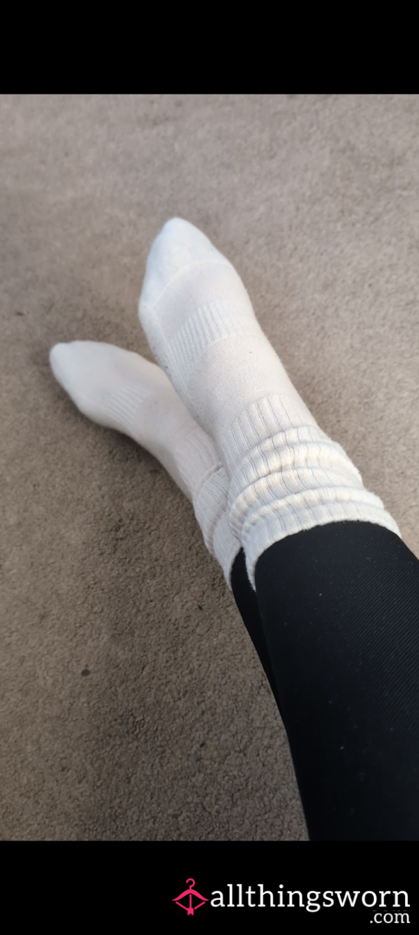 Undresses My Feet With Me